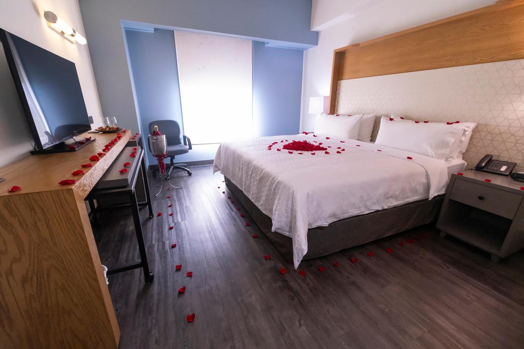 Holiday Inn Uruapan By Ihg Esterno foto