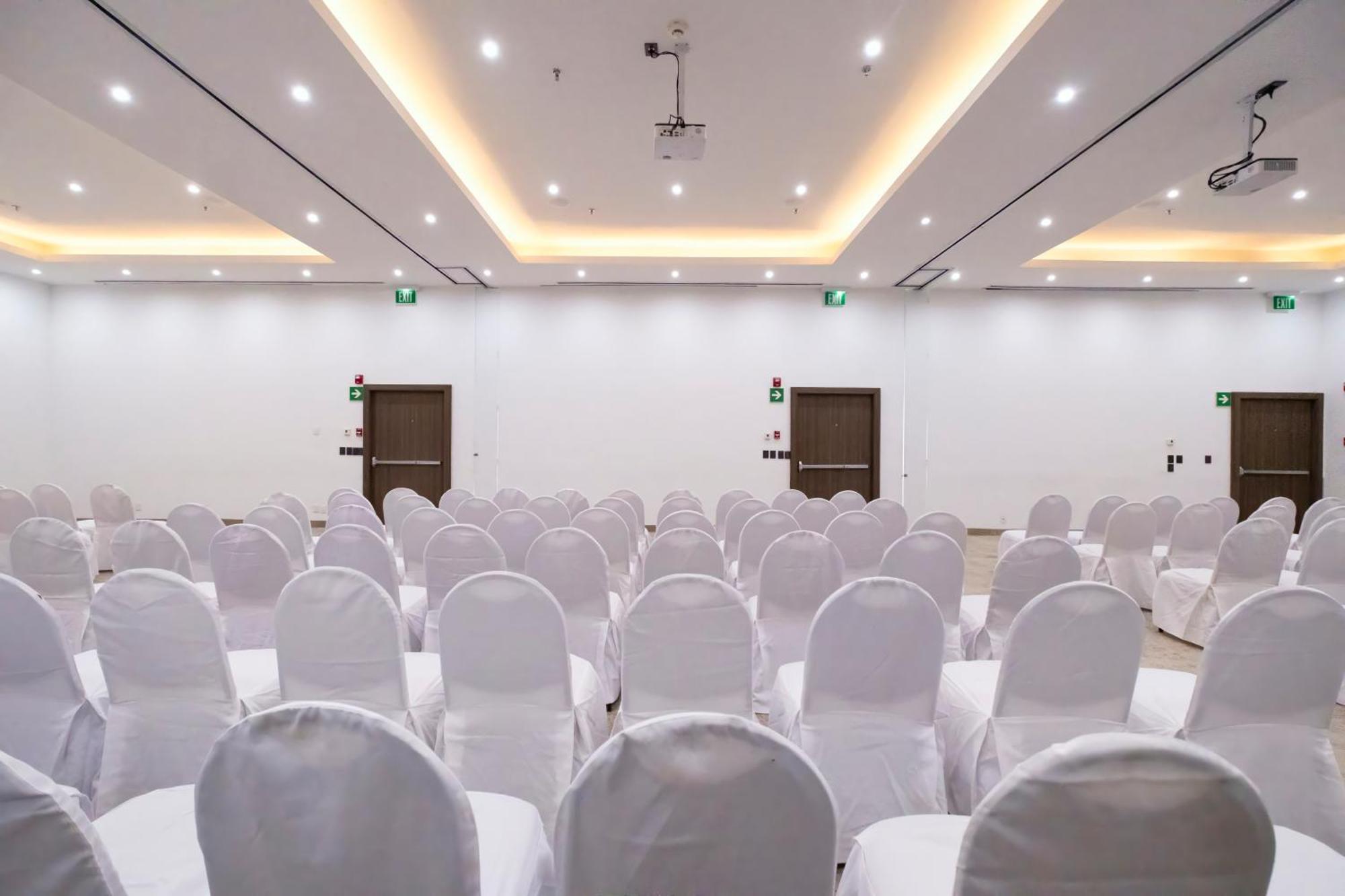 Holiday Inn Uruapan By Ihg Esterno foto