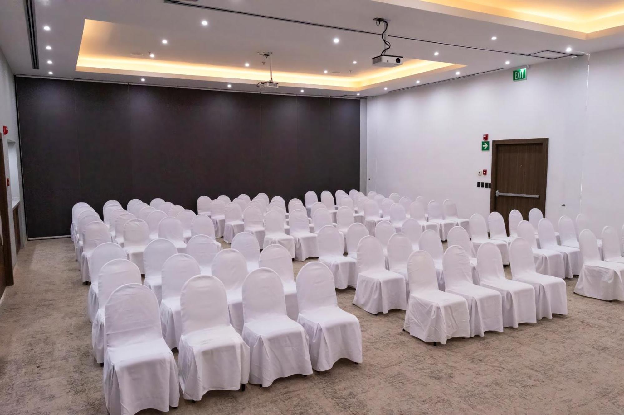 Holiday Inn Uruapan By Ihg Esterno foto