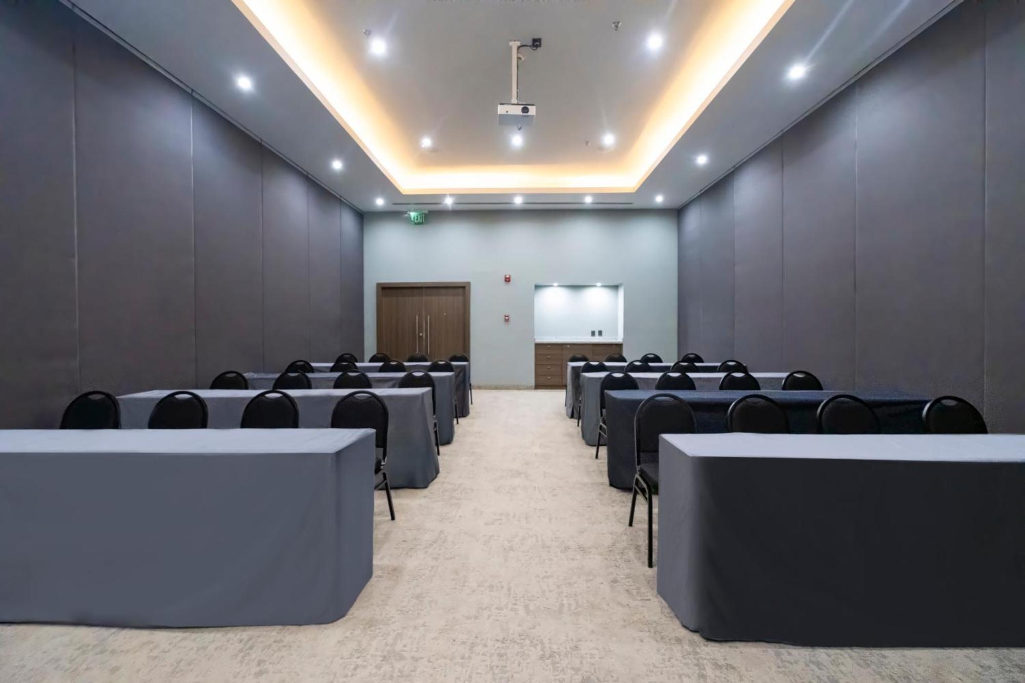 Holiday Inn Uruapan By Ihg Esterno foto