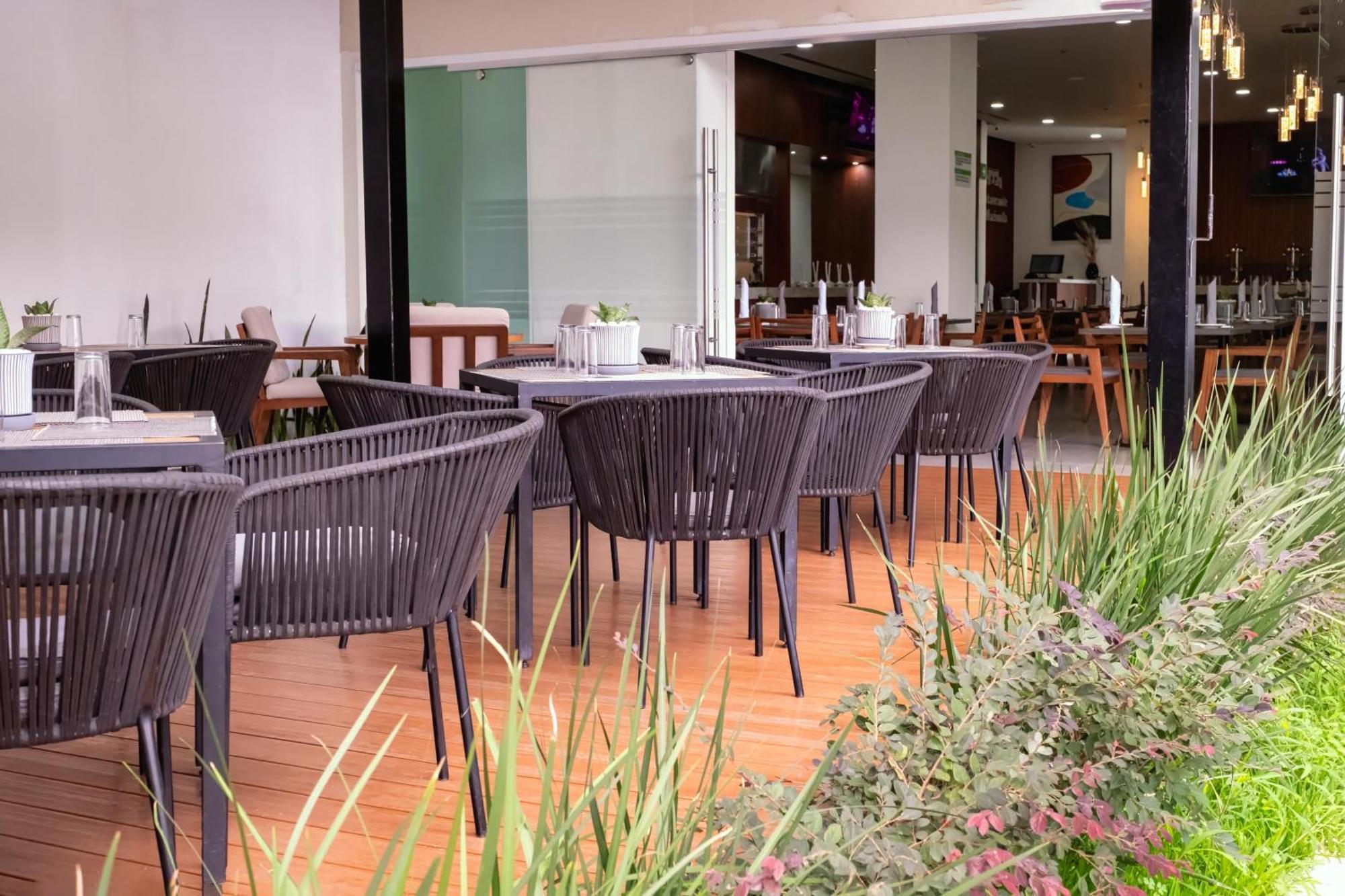 Holiday Inn Uruapan By Ihg Esterno foto